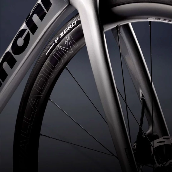BIANCHI SPECIALISSIMA COMP 105 Di2 12sp kerékpár (2026)